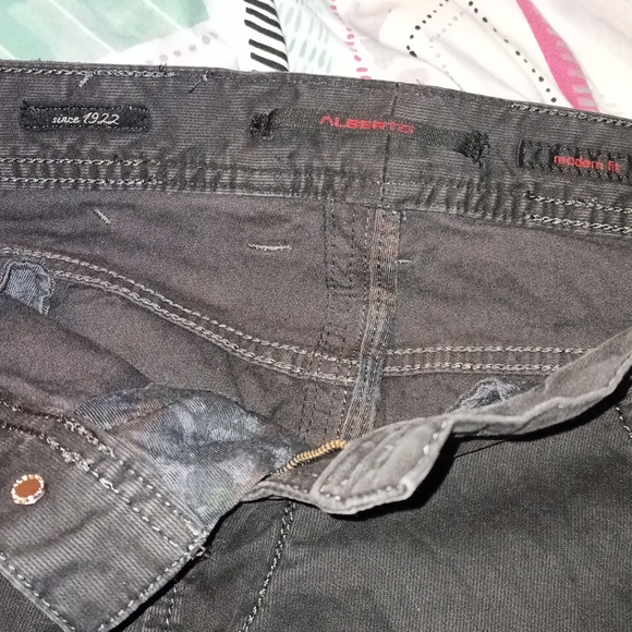 Jeans 👖 - Picture 3 of 4